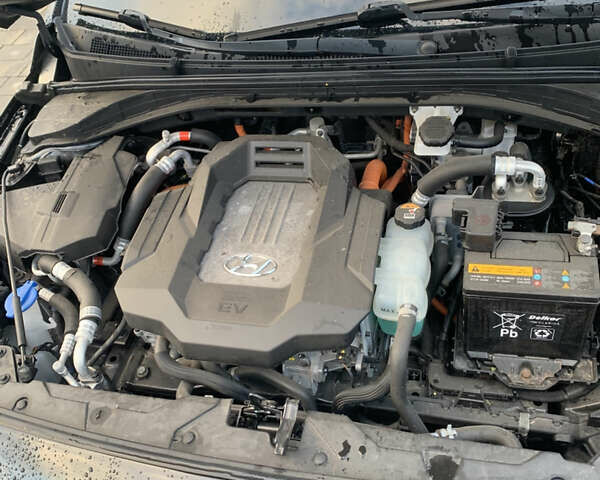 Черный Хендай Ioniq, объемом двигателя 0 л и пробегом 73 тыс. км за 12999 $, фото 20 на Automoto.ua