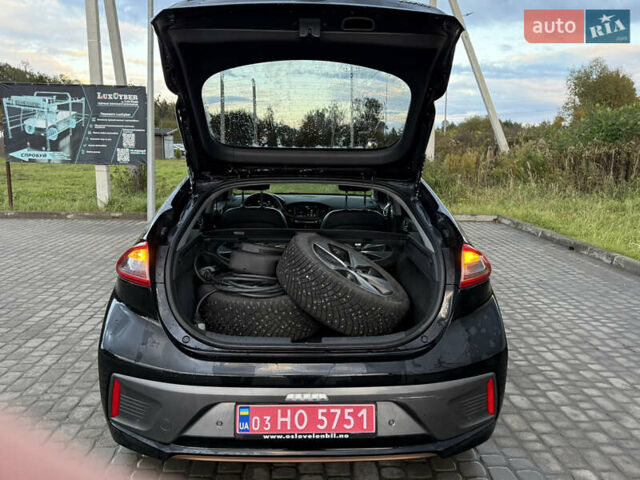 Черный Хендай Ioniq, объемом двигателя 0 л и пробегом 145 тыс. км за 12499 $, фото 19 на Automoto.ua