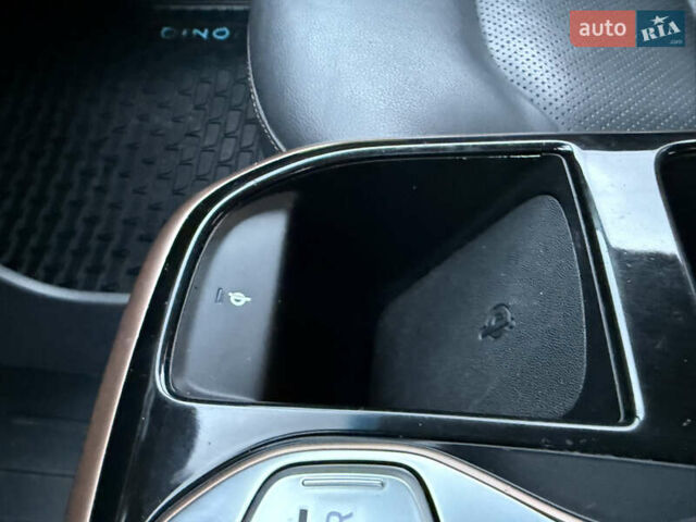 Черный Хендай Ioniq, объемом двигателя 0 л и пробегом 145 тыс. км за 12499 $, фото 54 на Automoto.ua