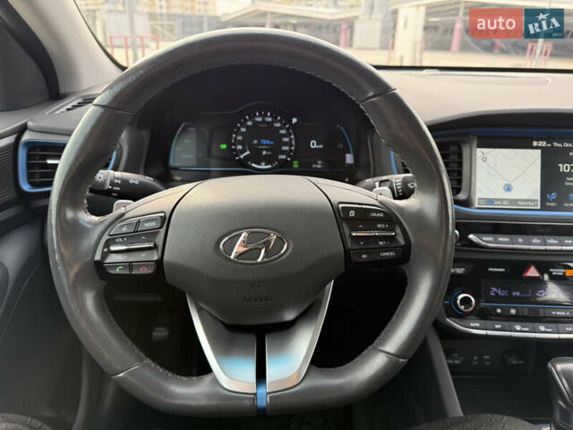 Черный Хендай Ioniq, объемом двигателя 1.6 л и пробегом 77 тыс. км за 15900 $, фото 38 на Automoto.ua