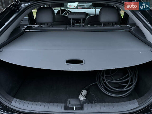 Черный Хендай Ioniq, объемом двигателя 0 л и пробегом 145 тыс. км за 12499 $, фото 80 на Automoto.ua