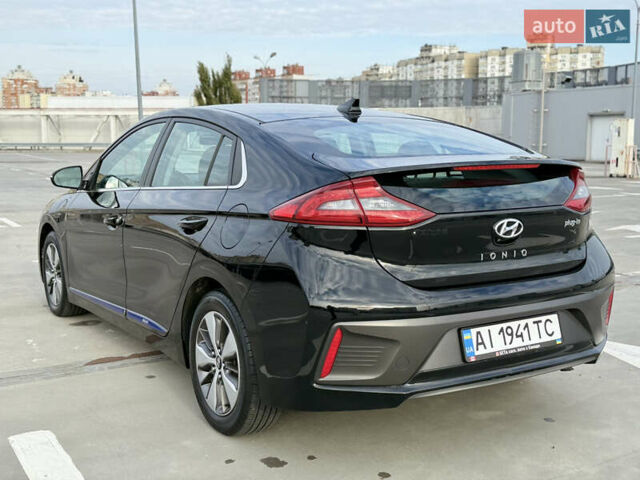 Черный Хендай Ioniq, объемом двигателя 1.6 л и пробегом 77 тыс. км за 15900 $, фото 88 на Automoto.ua