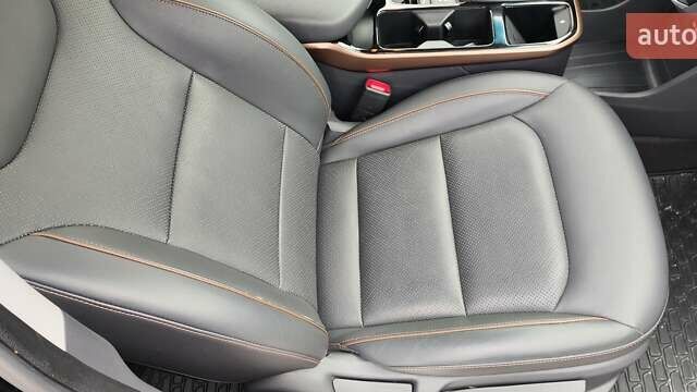 Черный Хендай Ioniq, объемом двигателя 0 л и пробегом 96 тыс. км за 13750 $, фото 18 на Automoto.ua