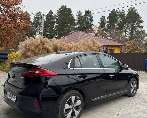 Черный Хендай Ioniq, объемом двигателя 1.6 л и пробегом 139 тыс. км за 16000 $, фото 1 на Automoto.ua