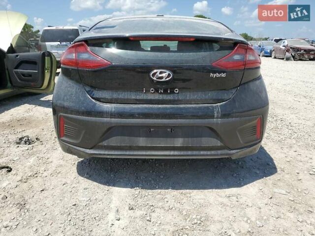 Черный Хендай Ioniq, объемом двигателя 1.58 л и пробегом 155 тыс. км за 2900 $, фото 5 на Automoto.ua