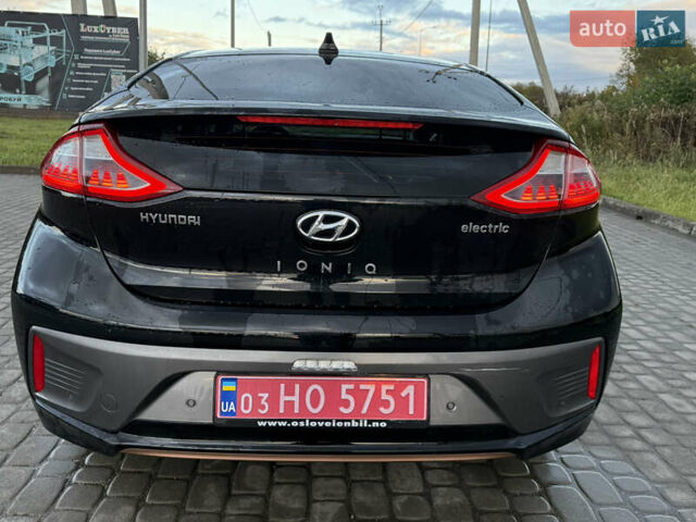 Черный Хендай Ioniq, объемом двигателя 0 л и пробегом 145 тыс. км за 12499 $, фото 25 на Automoto.ua