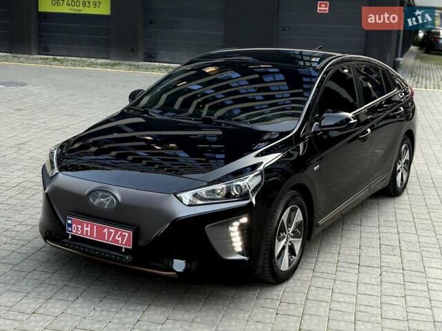 Черный Хендай Ioniq, объемом двигателя 0 л и пробегом 91 тыс. км за 12800 $, фото 32 на Automoto.ua