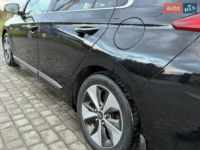Черный Хендай Ioniq, объемом двигателя 0 л и пробегом 145 тыс. км за 12499 $, фото 20 на Automoto.ua