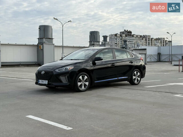 Черный Хендай Ioniq, объемом двигателя 1.6 л и пробегом 77 тыс. км за 15900 $, фото 3 на Automoto.ua