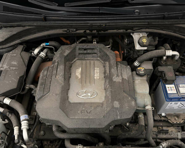 Черный Хендай Ioniq, объемом двигателя 0 л и пробегом 134 тыс. км за 13200 $, фото 60 на Automoto.ua