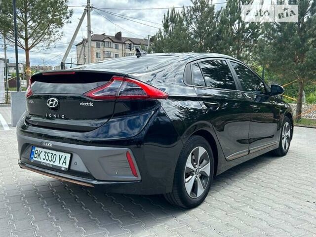 Чорний Хендай Ioniq, об'ємом двигуна 0 л та пробігом 136 тис. км за 13800 $, фото 14 на Automoto.ua