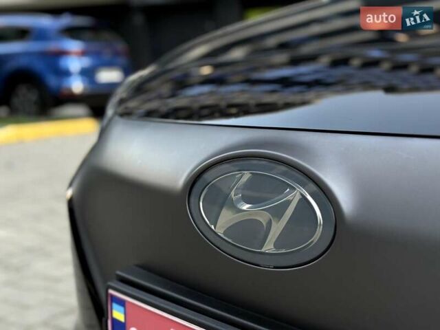 Черный Хендай Ioniq, объемом двигателя 0 л и пробегом 91 тыс. км за 12800 $, фото 13 на Automoto.ua