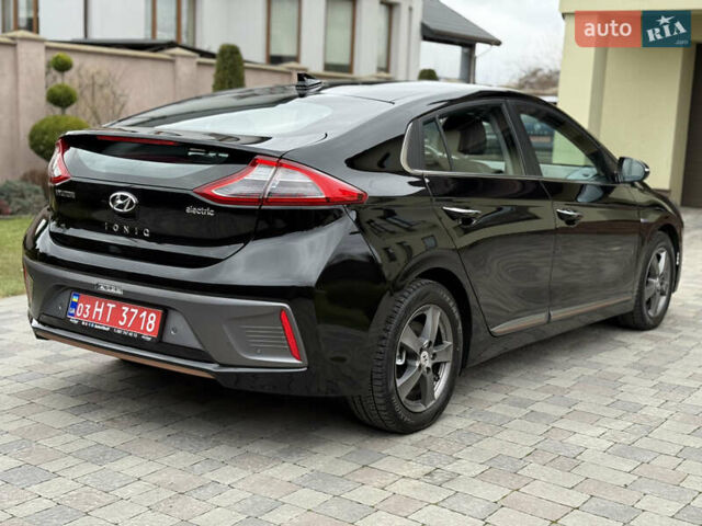 Черный Хендай Ioniq, объемом двигателя 0 л и пробегом 100 тыс. км за 14200 $, фото 8 на Automoto.ua