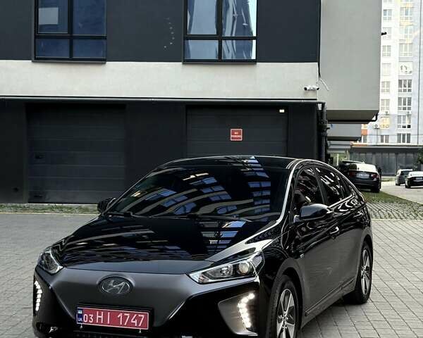 Черный Хендай Ioniq, объемом двигателя 0 л и пробегом 91 тыс. км за 12800 $, фото 30 на Automoto.ua