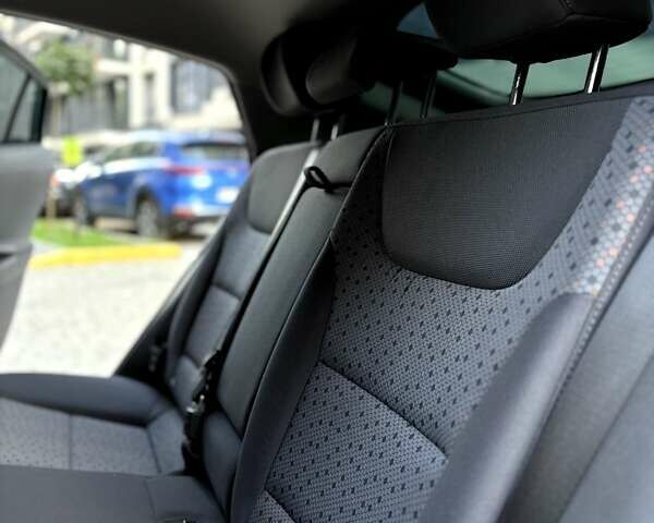 Черный Хендай Ioniq, объемом двигателя 0 л и пробегом 91 тыс. км за 12800 $, фото 78 на Automoto.ua