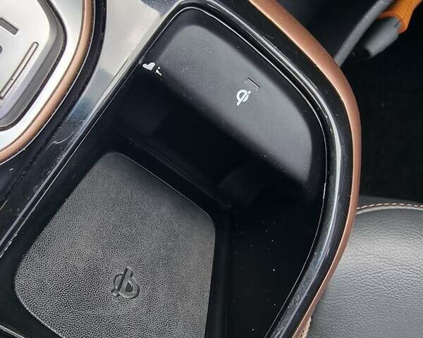 Хендай Ioniq 2018 у Вінниці на Automoto.ua Чорний Хендай Ioniq, об'ємом двигуна 0 л та пробігом 100 тис. км за 13999 $, фото 49 на Automoto.ua