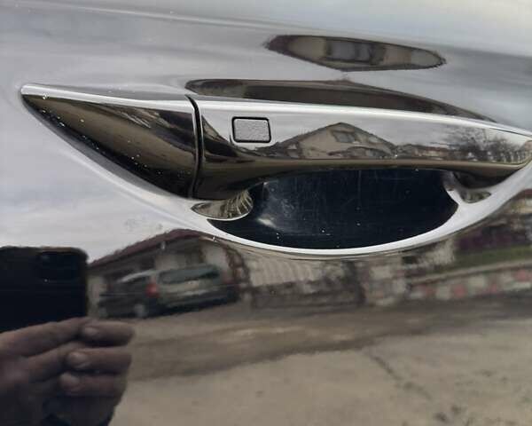 Черный Хендай Ioniq, объемом двигателя 0 л и пробегом 93 тыс. км за 12200 $, фото 19 на Automoto.ua