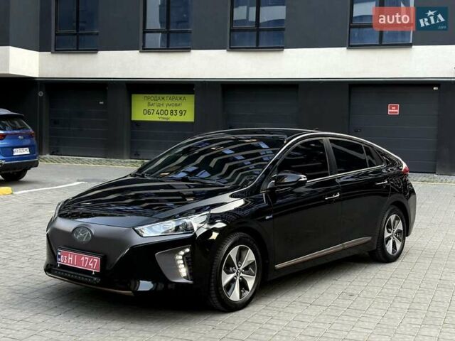 Черный Хендай Ioniq, объемом двигателя 0 л и пробегом 91 тыс. км за 12800 $, фото 5 на Automoto.ua