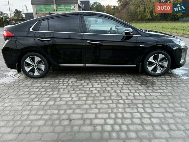 Черный Хендай Ioniq, объемом двигателя 0 л и пробегом 145 тыс. км за 12499 $, фото 23 на Automoto.ua