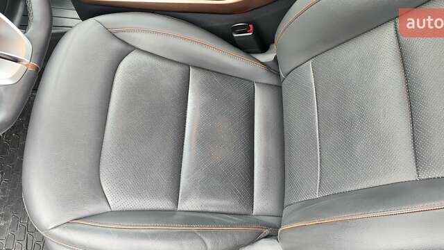 Черный Хендай Ioniq, объемом двигателя 0 л и пробегом 96 тыс. км за 13750 $, фото 20 на Automoto.ua