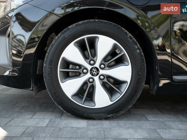 Чорний Хендай Ioniq, об'ємом двигуна 1.58 л та пробігом 53 тис. км за 15850 $, фото 41 на Automoto.ua