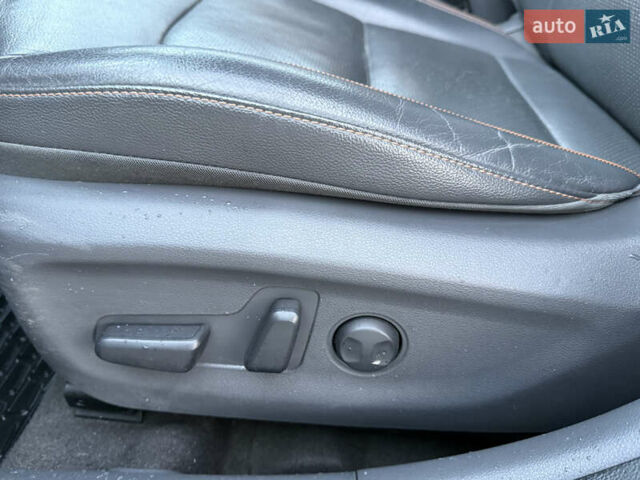 Черный Хендай Ioniq, объемом двигателя 0 л и пробегом 145 тыс. км за 12499 $, фото 47 на Automoto.ua