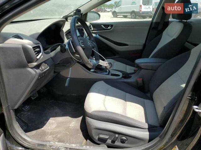 Черный Хендай Ioniq, объемом двигателя 1.58 л и пробегом 155 тыс. км за 2900 $, фото 6 на Automoto.ua
