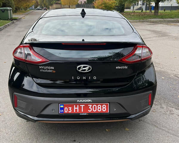 Чорний Хендай Ioniq, об'ємом двигуна 0 л та пробігом 91 тис. км за 14000 $, фото 3 на Automoto.ua