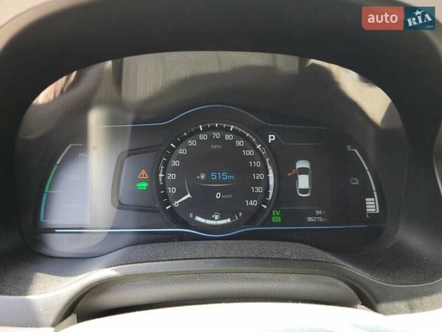 Черный Хендай Ioniq, объемом двигателя 1.58 л и пробегом 155 тыс. км за 2900 $, фото 8 на Automoto.ua
