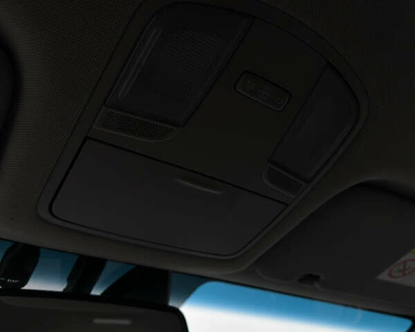 Черный Хендай Ioniq, объемом двигателя 0 л и пробегом 134 тыс. км за 13200 $, фото 48 на Automoto.ua