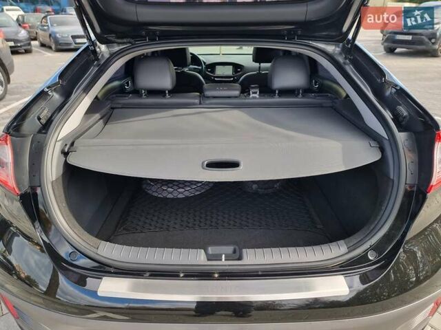 Хендай Ioniq 2018 у Вінниці на Automoto.ua Чорний Хендай Ioniq, об'ємом двигуна 0 л та пробігом 100 тис. км за 13999 $, фото 65 на Automoto.ua