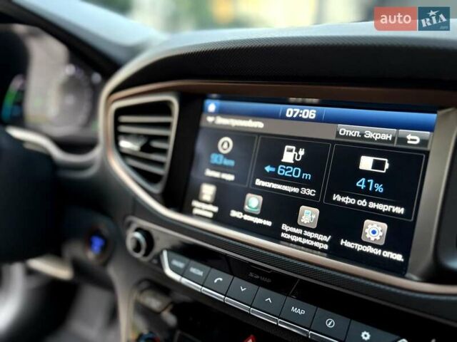 Черный Хендай Ioniq, объемом двигателя 0 л и пробегом 91 тыс. км за 12800 $, фото 54 на Automoto.ua