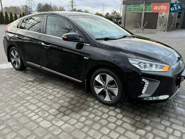 Черный Хендай Ioniq, объемом двигателя 0 л и пробегом 145 тыс. км за 12499 $, фото 12 на Automoto.ua