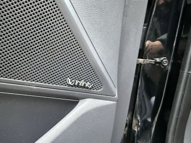 Черный Хендай Ioniq, объемом двигателя 0 л и пробегом 85 тыс. км за 16000 $, фото 7 на Automoto.ua