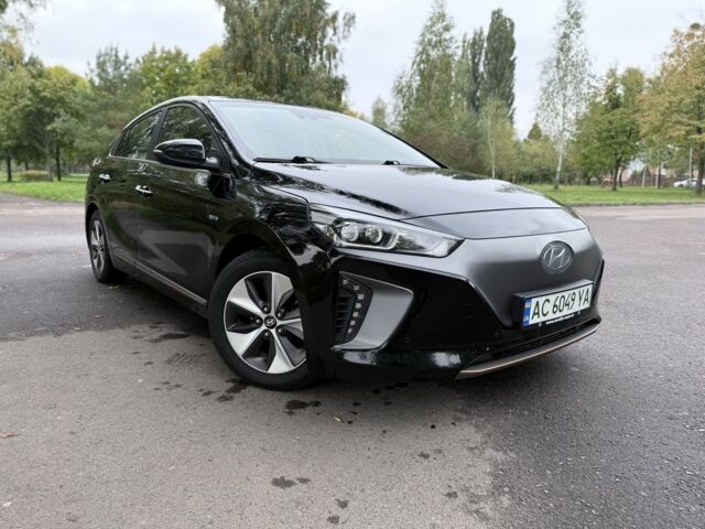 Черный Хендай Ioniq, объемом двигателя 0 л и пробегом 85 тыс. км за 16000 $, фото 1 на Automoto.ua