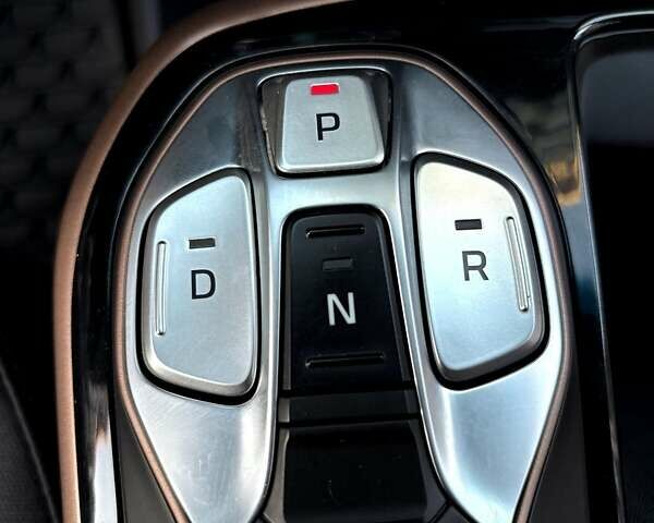 Черный Хендай Ioniq, объемом двигателя 0 л и пробегом 91 тыс. км за 12800 $, фото 45 на Automoto.ua