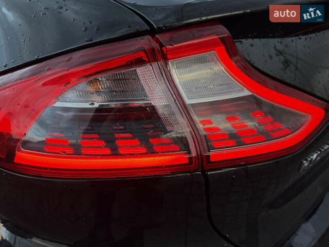 Черный Хендай Ioniq, объемом двигателя 0 л и пробегом 145 тыс. км за 12499 $, фото 55 на Automoto.ua