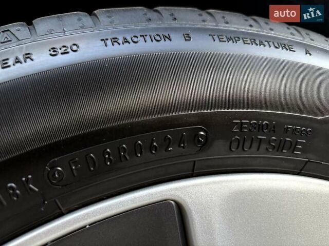 Черный Хендай Ioniq, объемом двигателя 0 л и пробегом 91 тыс. км за 12800 $, фото 28 на Automoto.ua