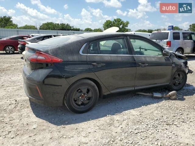 Черный Хендай Ioniq, объемом двигателя 1.58 л и пробегом 155 тыс. км за 2900 $, фото 2 на Automoto.ua