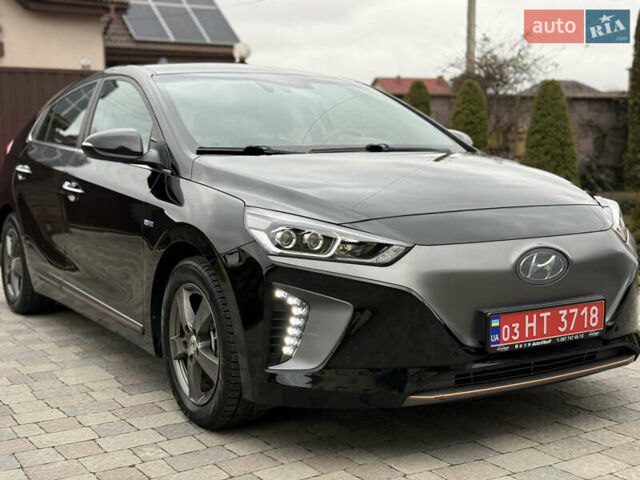 Черный Хендай Ioniq, объемом двигателя 0 л и пробегом 100 тыс. км за 14200 $, фото 6 на Automoto.ua