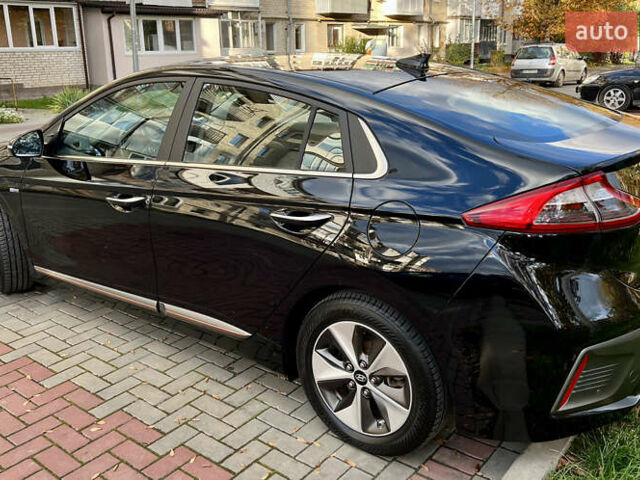 Чорний Хендай Ioniq, об'ємом двигуна 0 л та пробігом 90 тис. км за 14150 $, фото 11 на Automoto.ua