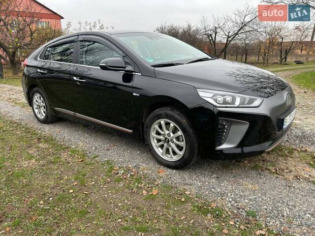 Чорний Хендай Ioniq, об'ємом двигуна 0 л та пробігом 65 тис. км за 15500 $, фото 10 на Automoto.ua