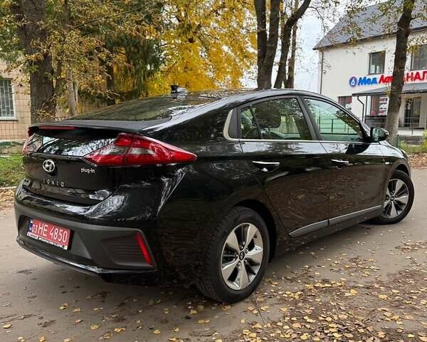 Чорний Хендай Ioniq, об'ємом двигуна 1.6 л та пробігом 205 тис. км за 12500 $, фото 4 на Automoto.ua