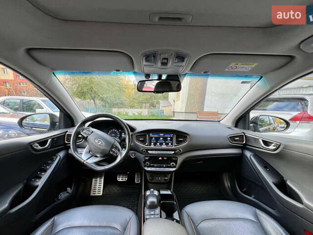 Чорний Хендай Ioniq, об'ємом двигуна 0 л та пробігом 90 тис. км за 14150 $, фото 48 на Automoto.ua