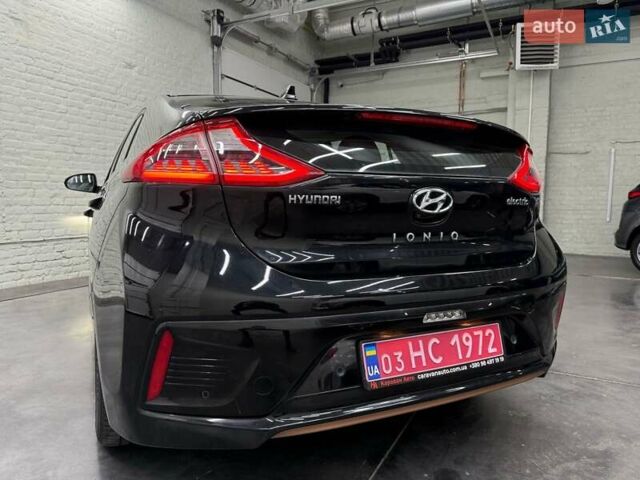 Чорний Хендай Ioniq, об'ємом двигуна 0 л та пробігом 125 тис. км за 14124 $, фото 4 на Automoto.ua