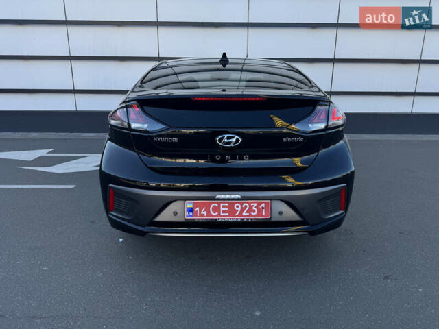 Чорний Хендай Ioniq, об'ємом двигуна 0 л та пробігом 102 тис. км за 14900 $, фото 12 на Automoto.ua