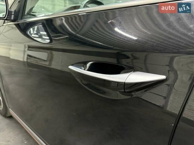 Чорний Хендай Ioniq, об'ємом двигуна 0 л та пробігом 125 тис. км за 14124 $, фото 9 на Automoto.ua