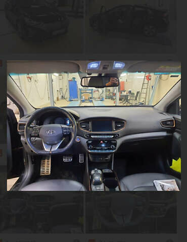 Чорний Хендай Ioniq, об'ємом двигуна 0 л та пробігом 90 тис. км за 14150 $, фото 80 на Automoto.ua