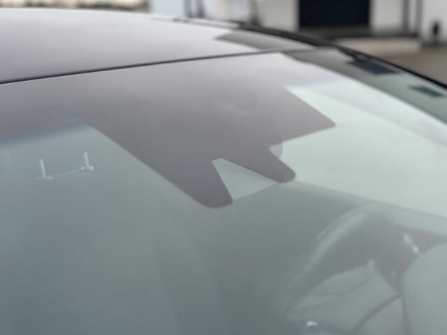 Черный Хендай Ioniq, объемом двигателя 0 л и пробегом 137 тыс. км за 12499 $, фото 9 на Automoto.ua