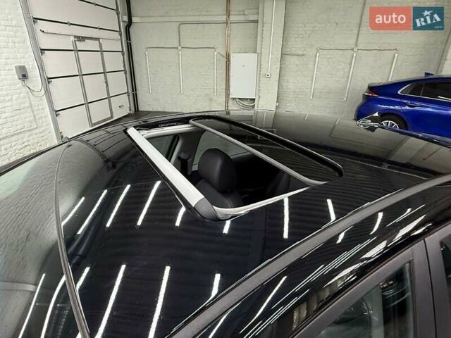 Чорний Хендай Ioniq, об'ємом двигуна 0 л та пробігом 108 тис. км за 14401 $, фото 8 на Automoto.ua